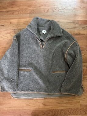 Tuckernuck Women’s Sherpa Tunic Half Zip